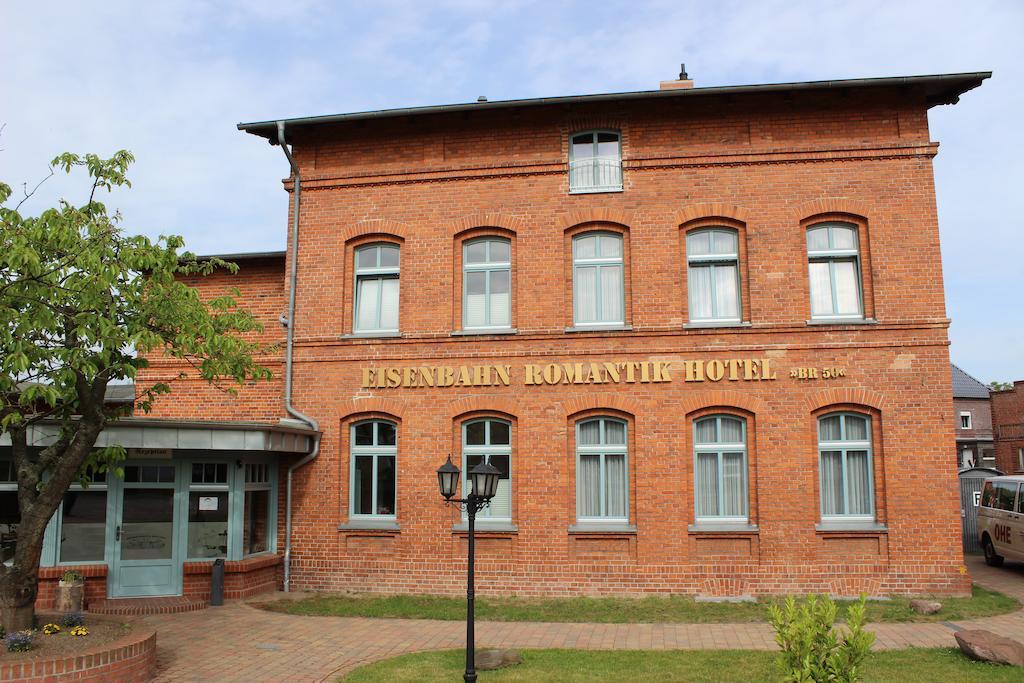 Eisenbahnromantik Hotel Meyenburg  Buitenkant foto