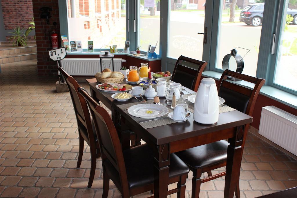 Eisenbahnromantik Hotel Meyenburg  Buitenkant foto